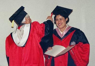 泰国公主诗琳通回泰,泰国公主诗琳通朴素无华