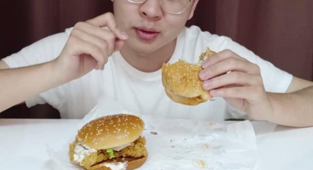 肯德基的汉堡和华莱士的汉堡,华莱士肯德基汉堡价格对比