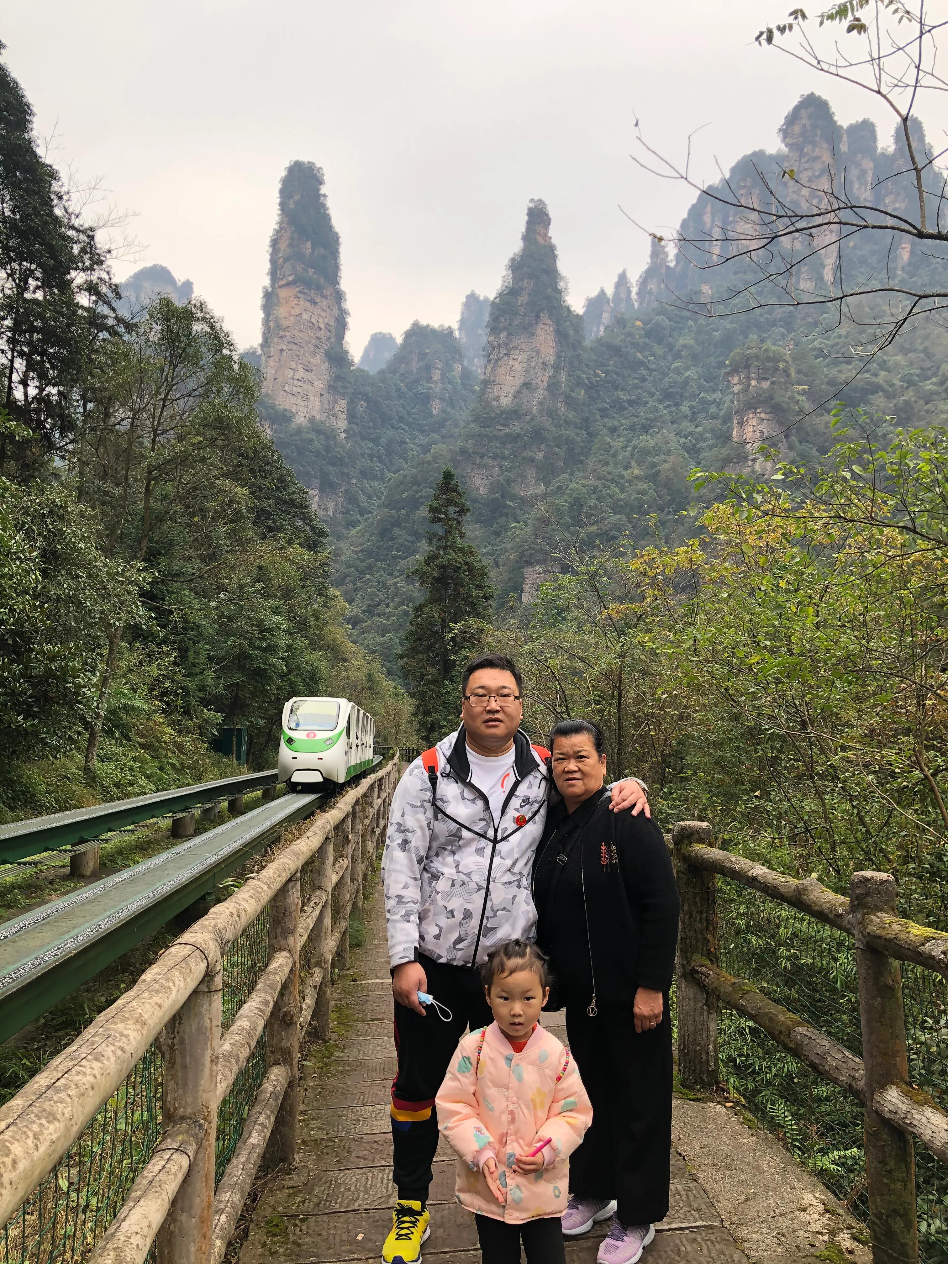 张家界武陵源天门山大峡谷三日游,张家界凤凰古城芙蓉镇六日游攻略