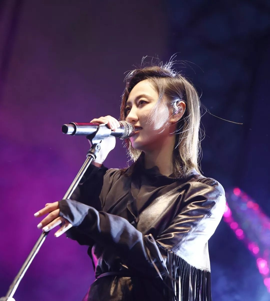 没有什么能比登陆草莓星球，更能唤醒春困的灵魂了