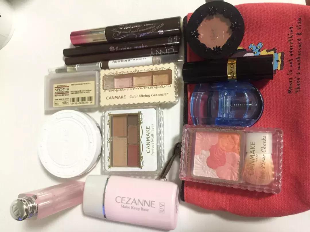 女生化妆包大揭秘,美少女蝴蝶结化妆包