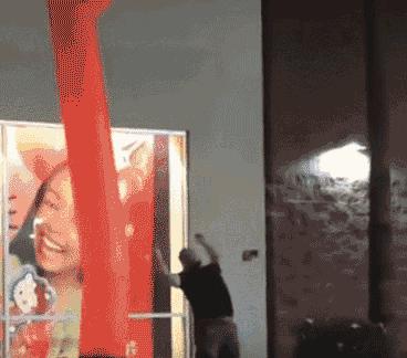 为什么商场门口的充气人偶总是舞得那么魔性