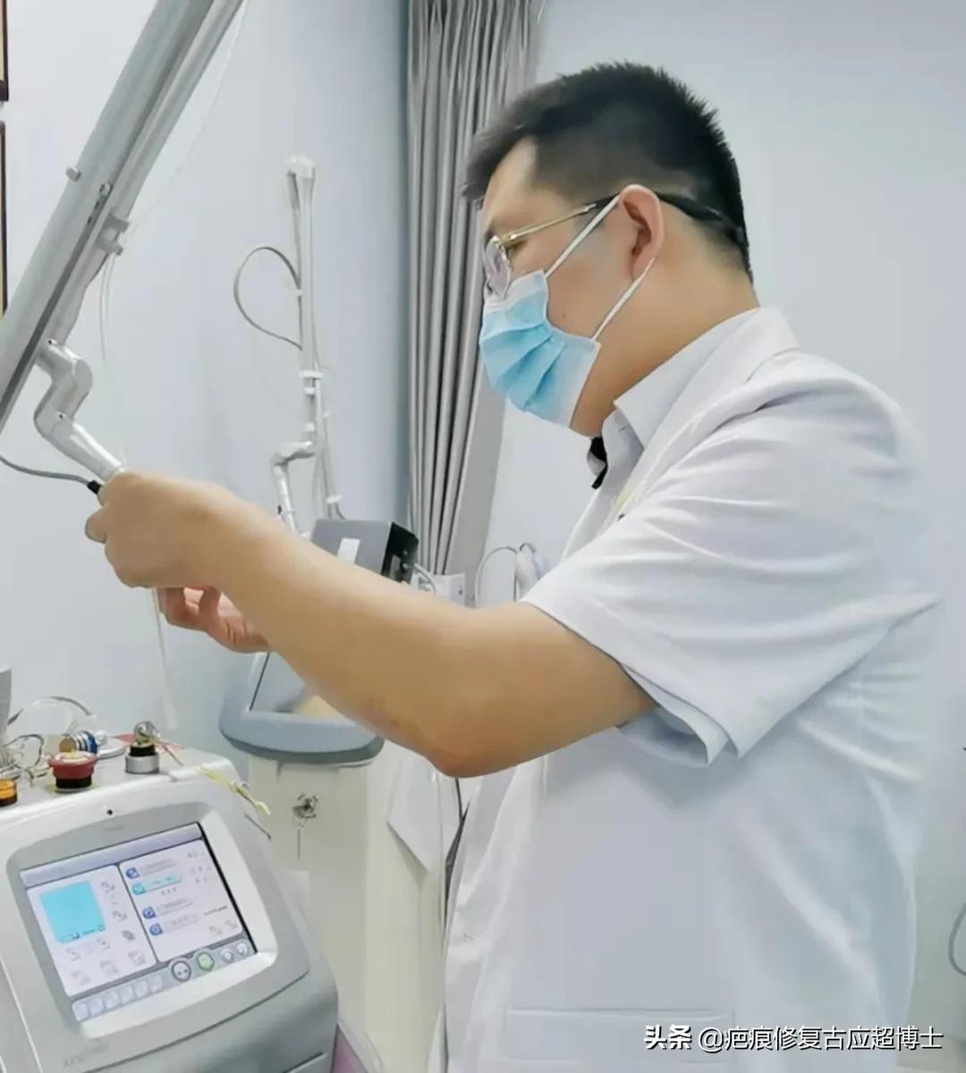 胸口疤痕越长越大怎么回事,手术疤痕越长越大怎么回事