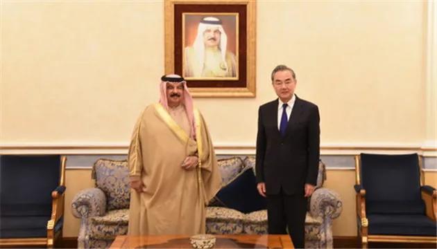 「速递」王毅与新加坡外长相会武夷山；20年了，81192,请返航！;港台退出所有奖项评选