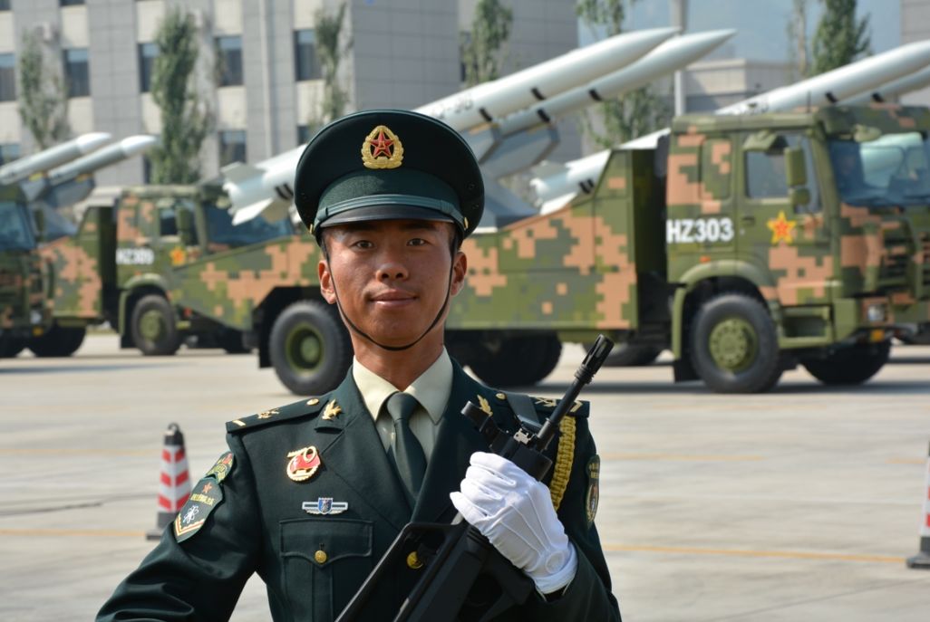 一个士官的阅兵村的故事，辛苦常人难理解