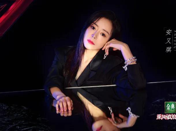 回忆十几年前超女比赛哽咽,当年的超女有多可怕