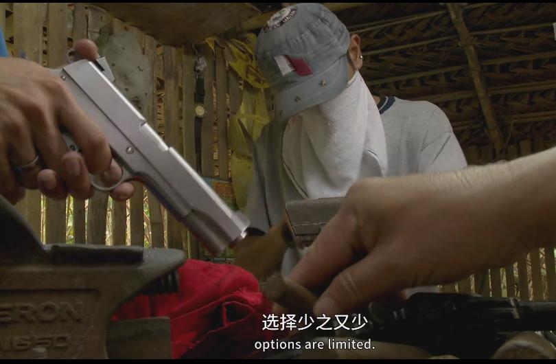 这纪录片太牛了，真实跟拍黑帮少年枪杀对手全过程，事先必买鞭炮