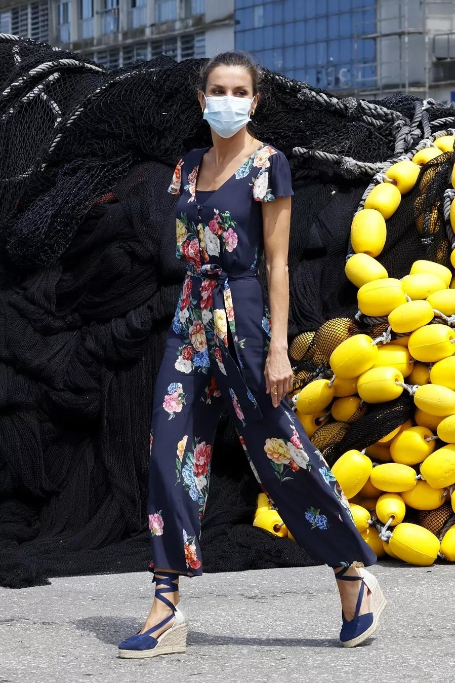 莱蒂齐亚时尚穿搭最新,王后莱蒂齐亚惊艳西装