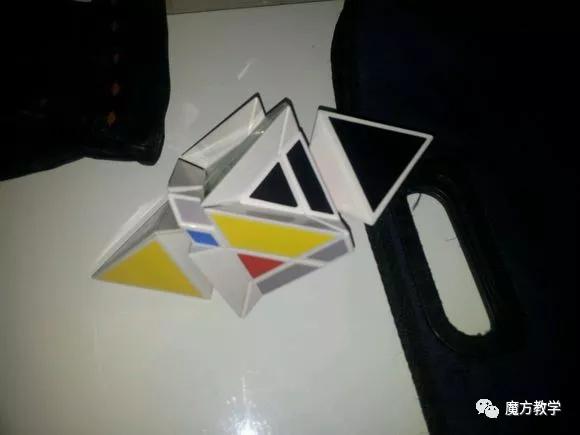 又简单又快的魔方教学,魔方教程最易看懂的魔方入门技巧