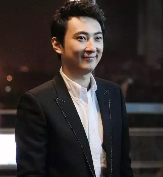 王思聪现金抽锦鲤,电竞王思聪名场面