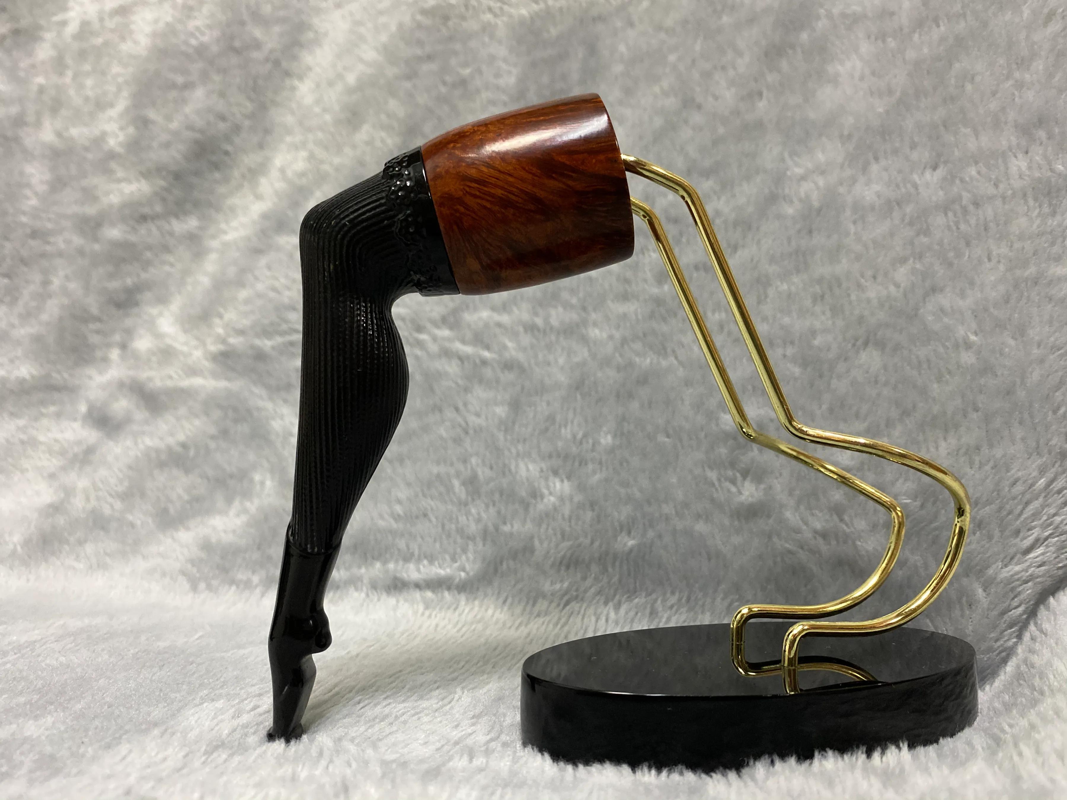 这是一把至今无人敢卖又浏览量奇高的手工石楠木黑丝蕾丝大腿斗