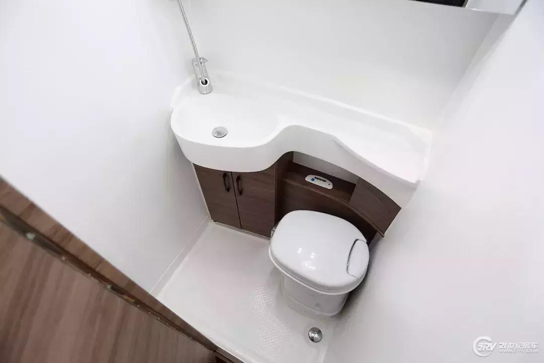 自动挡四驱越野房车40万以下,自动挡皮卡房车10万左右