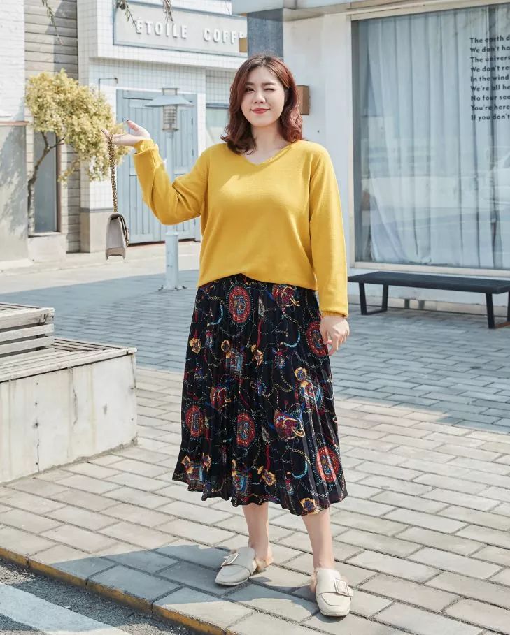 胖人穿毛衣怎么搭配显腿细,胖人穿好看的毛衣