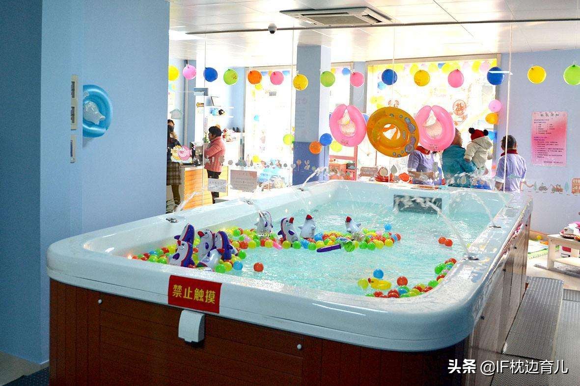 婴儿游泳的好处及注意事项图片,婴儿游泳好处及婴儿游泳注意事项
