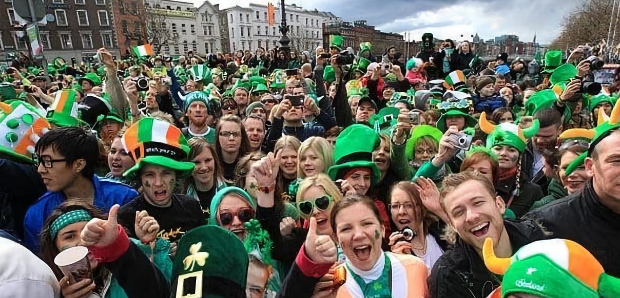 爱尔兰酒吧现在怎么样,大家救我歌曲视频