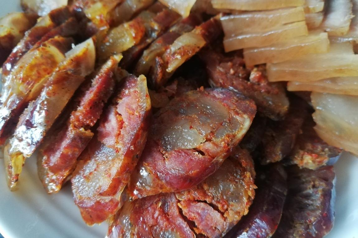 想要腊肠灌的香一定要收藏,想灌20根腊肠多少肉