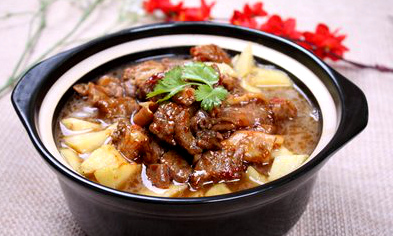 吃在驼梁，体验舌尖上的味道/郝贵云