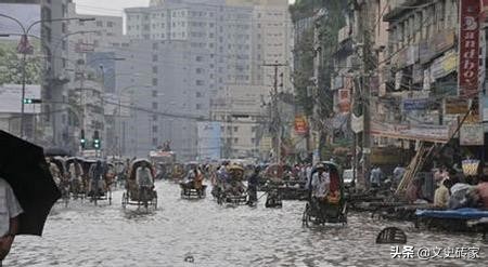 跟中国同时庆祝国庆的小岛国，人口仅有1万，因气候变暖即将消失