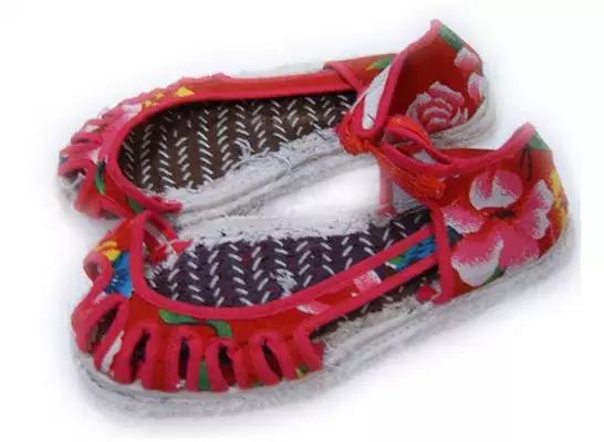 绣花鞋中国风复古,魅力绣花鞋