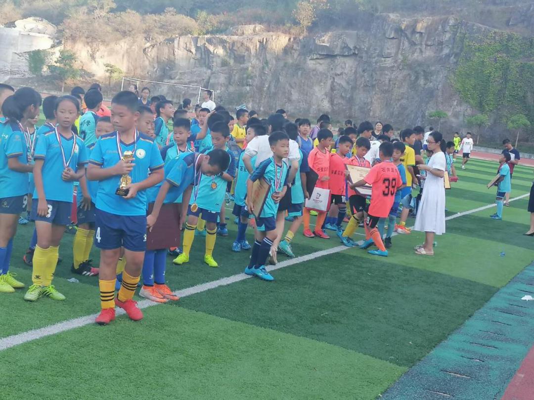 石井球赛,石井镇中心学校足球比赛