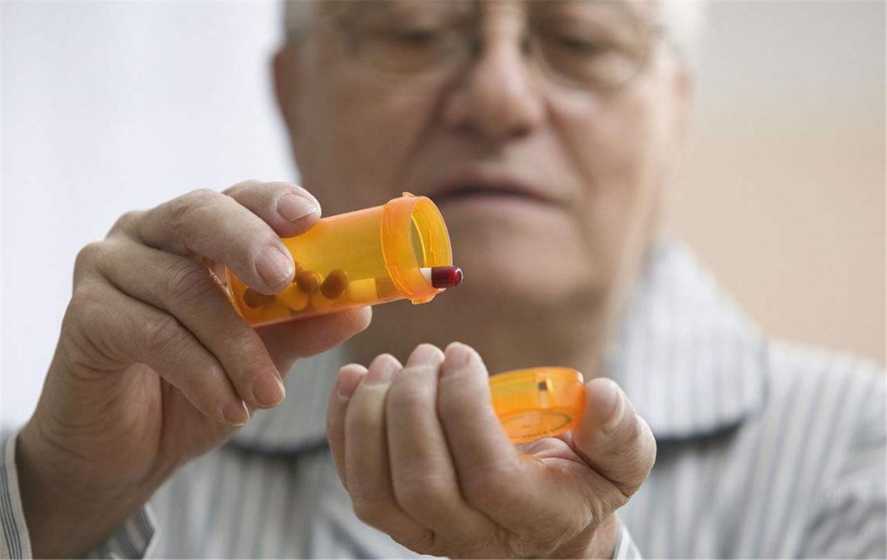 10个月白色糠疹的症状和治疗,圈状糠疹