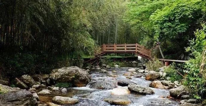 风展红旗如画三明丨如果你的朋友要来永安旅游，请把这条微信发给他