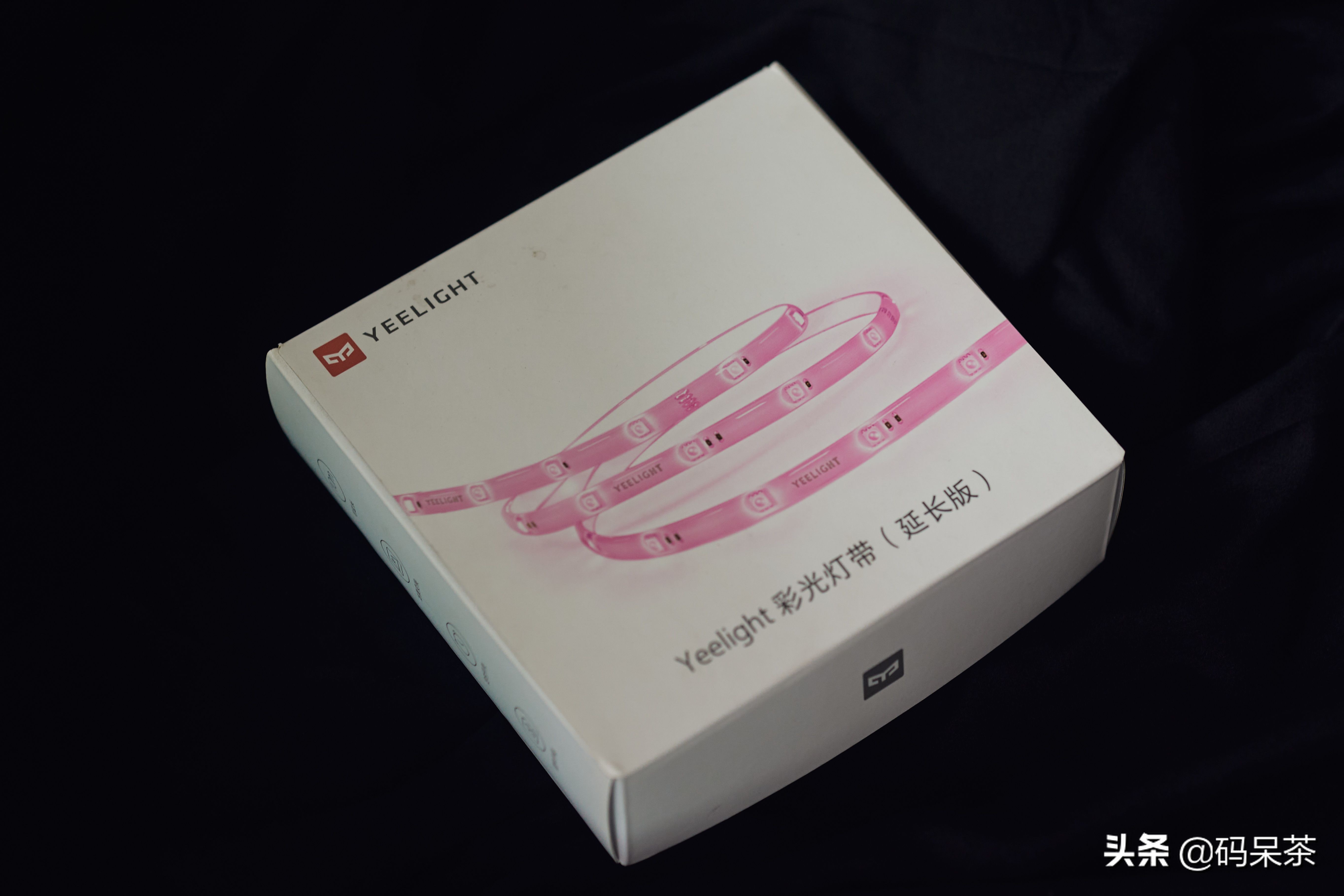 笔记本外接显示器桌面怎么摆放,笔记本外接显示器怎么美化屏幕