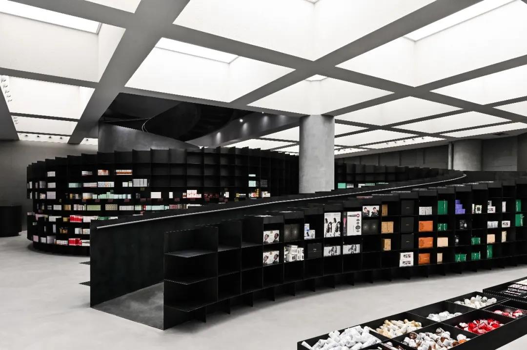 买手制走红的背后,为实体美妆带来的思考