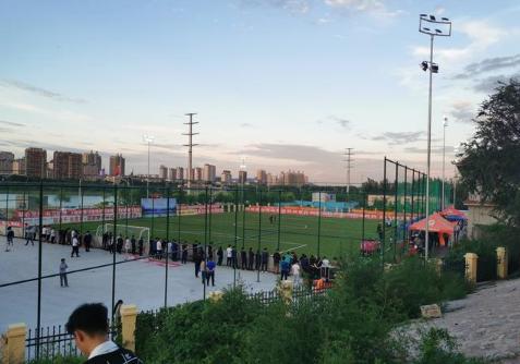 锦州最盛大的赛事“锦州足协杯”决赛，锦州港队2比1夺冠