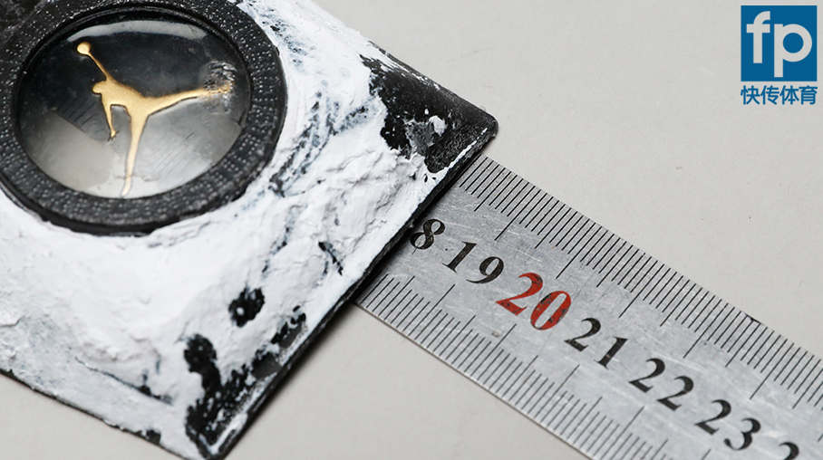 aj33上脚,aj33卡脚怎么破