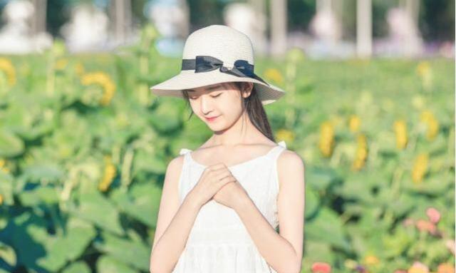 12月初鸿运当头走大运的三大生肖,算命十年二十年贵人运