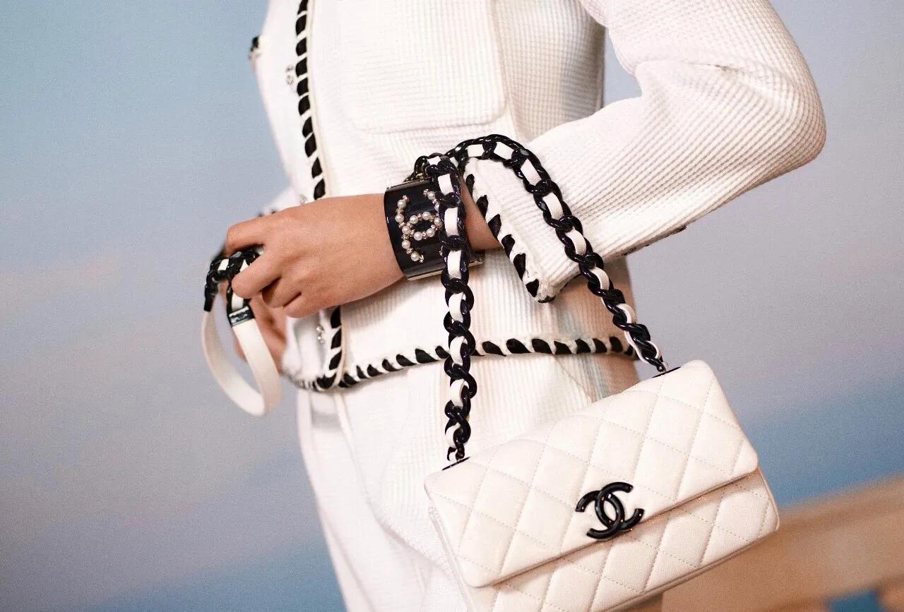 购包圣经|大牌新包井喷式上新！你最看好哪款？