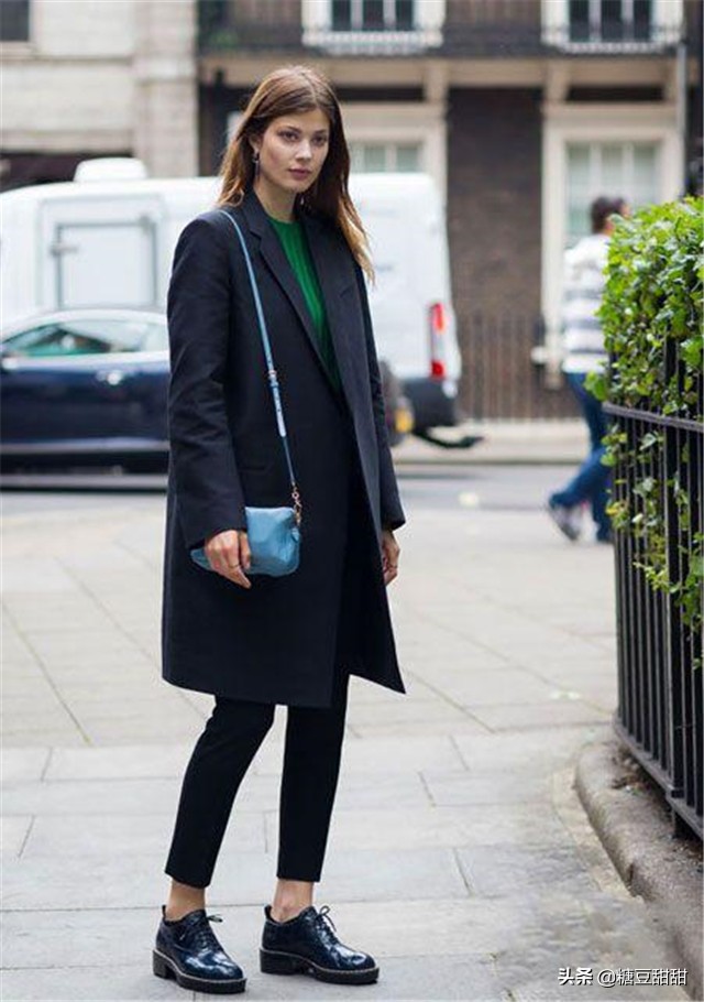 收起你的老爹鞋,今年流行的牛津鞋