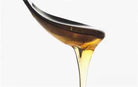 让你肌肤瞬间水亮透白,一招教你拥有水嫩肌肤