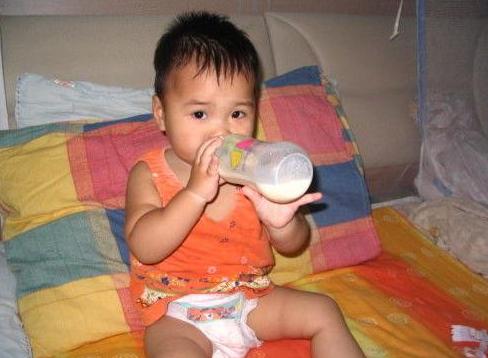 3岁宝宝嘴巴腐臭味是怎么了,儿童嘴巴有恶臭味怎么办