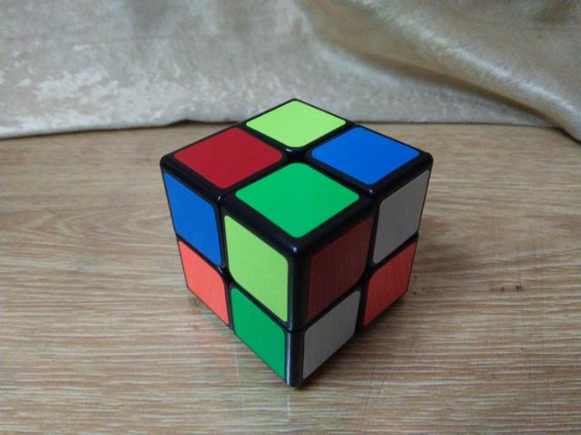 教我玩魔方的手法,我和魔方有个约定