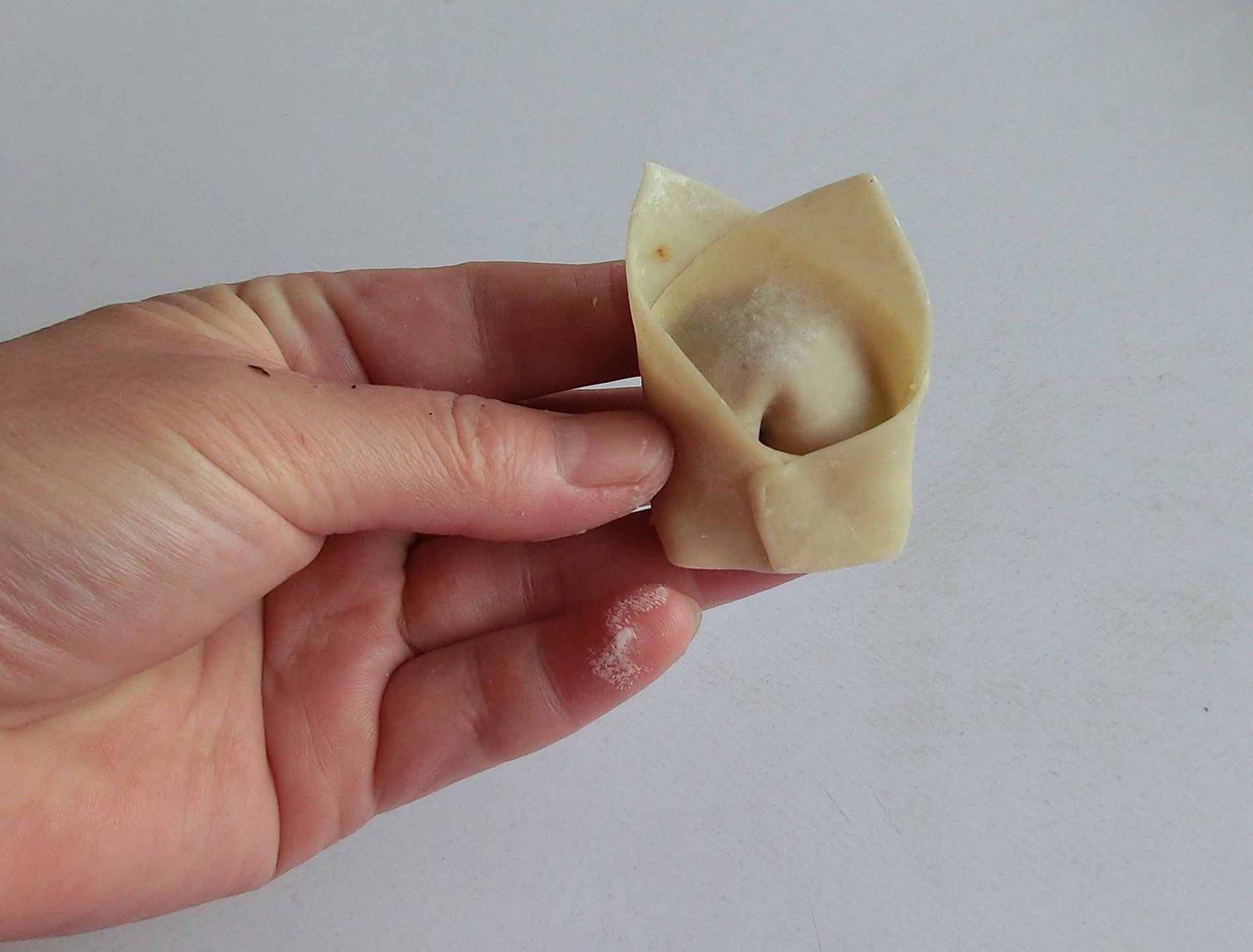 馄饨汤怎样调又鲜又香,馄饨汤怎么调好吃加虾