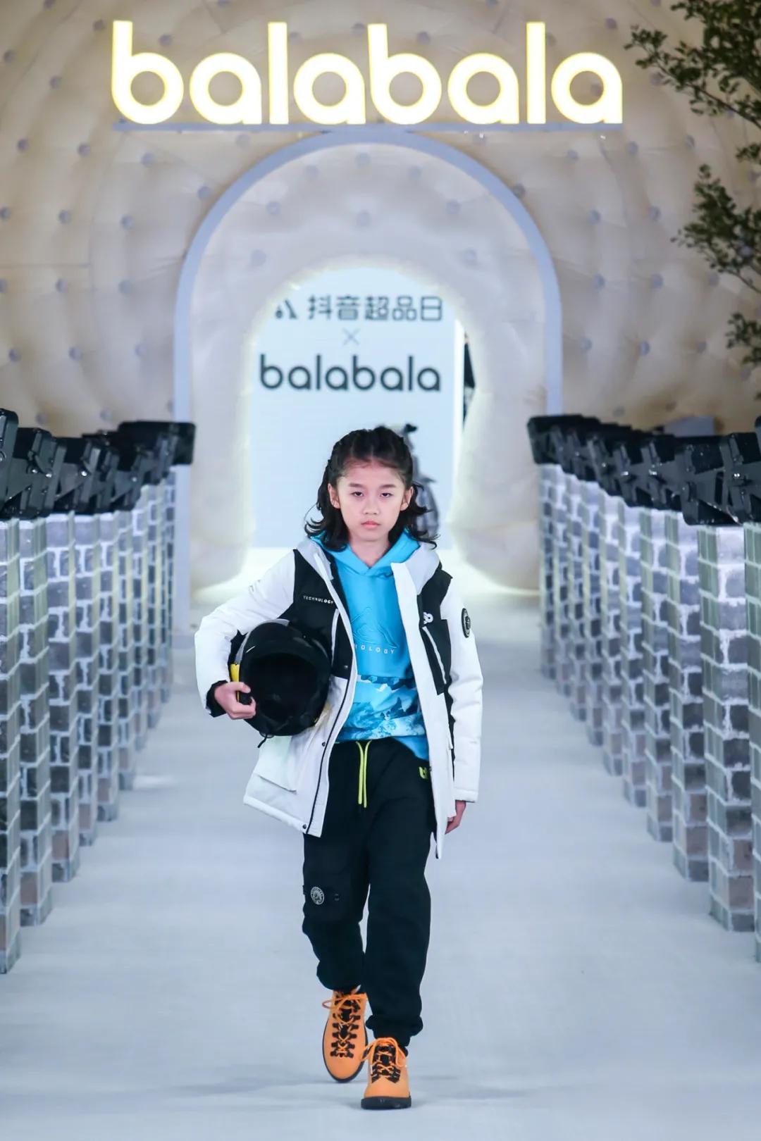 抖音巴拉巴拉童装热销第一名,抖音口碑好的童装店铺巴拉巴拉