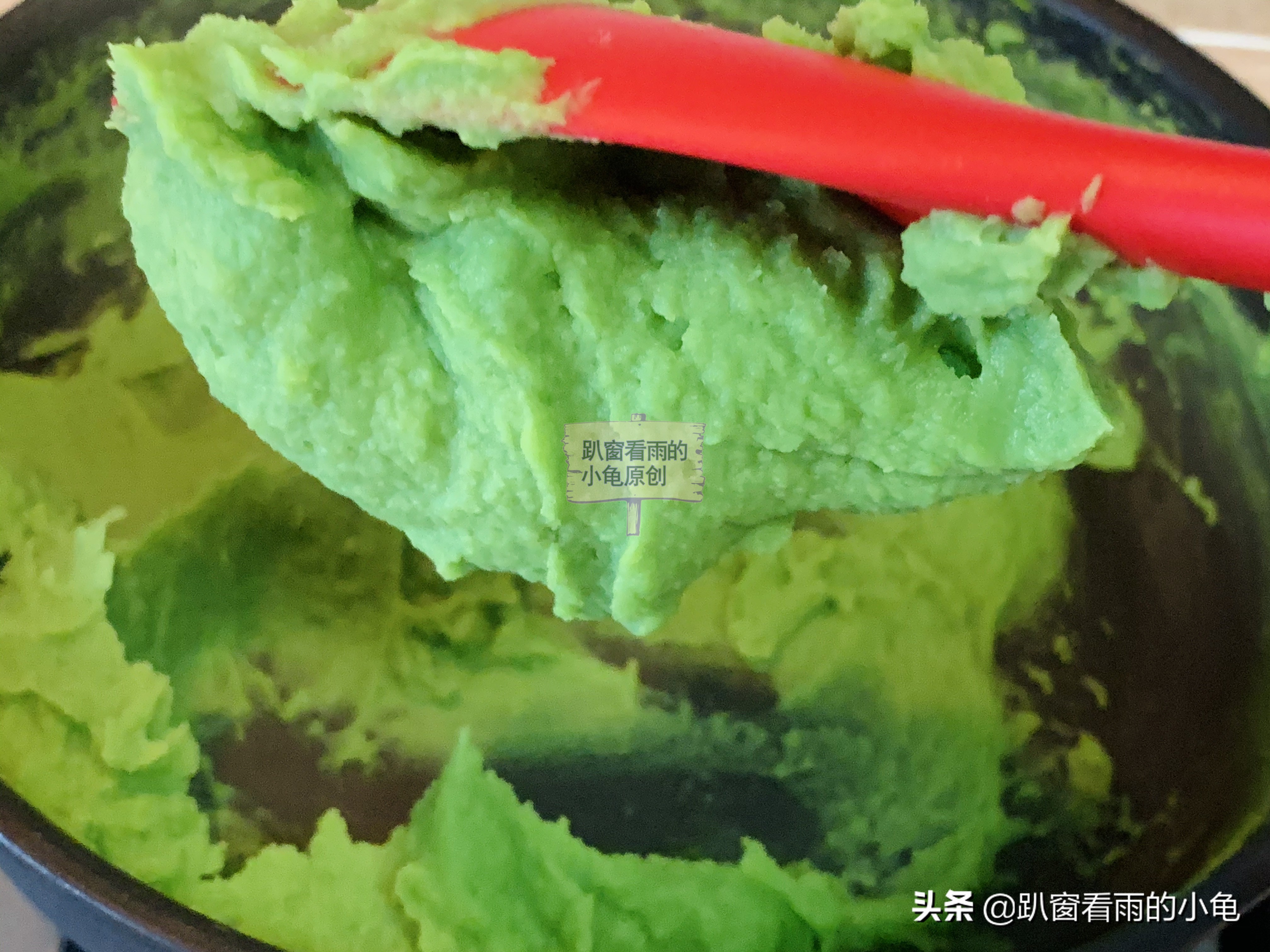 青豌豆怎么做出来好吃,青豌豆怎么做好吃不上火