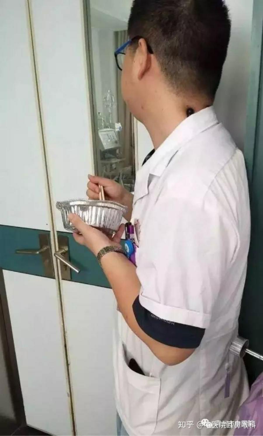 急诊科医生真实收入,急诊科医生一年收入