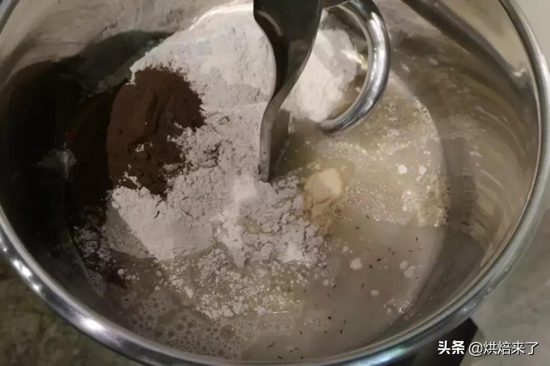 德国黑麦酸面包 (德国黑麦酸面包怎么吃)