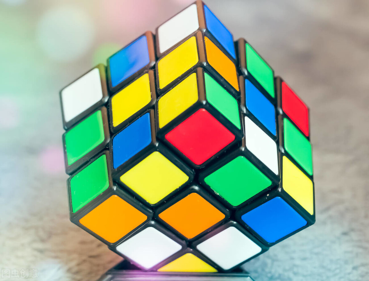 适合孩子学魔方的方法,聪明孩子自学魔方