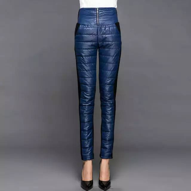 小个子面包服搭配休闲绒牛仔裤,棕色面包服穿什么裤子好看