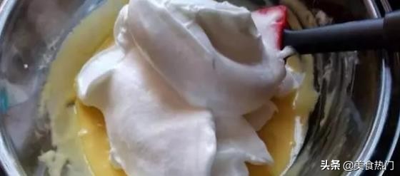 三步轻松搞定电饭煲蛋糕制作教程,彻底告别失败电饭煲蛋糕详细做法