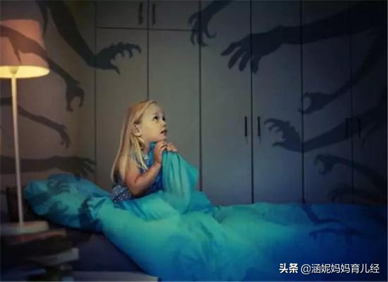 孩子怕黑到底在怕什么,小孩如何克服怕黑的恐惧