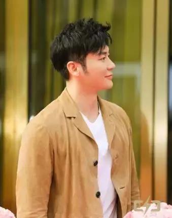 范冰冰美容院开业声势,范丞丞范冰冰美容院