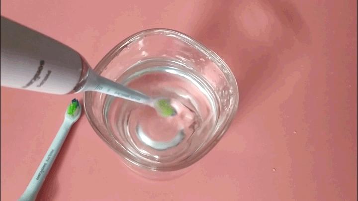 同样是电动牙刷，凭什么它可以卖上千块