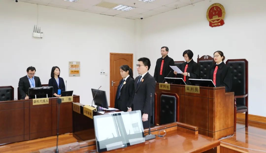 运动鞋之争新百伦状告,新百伦顶级旗舰鞋