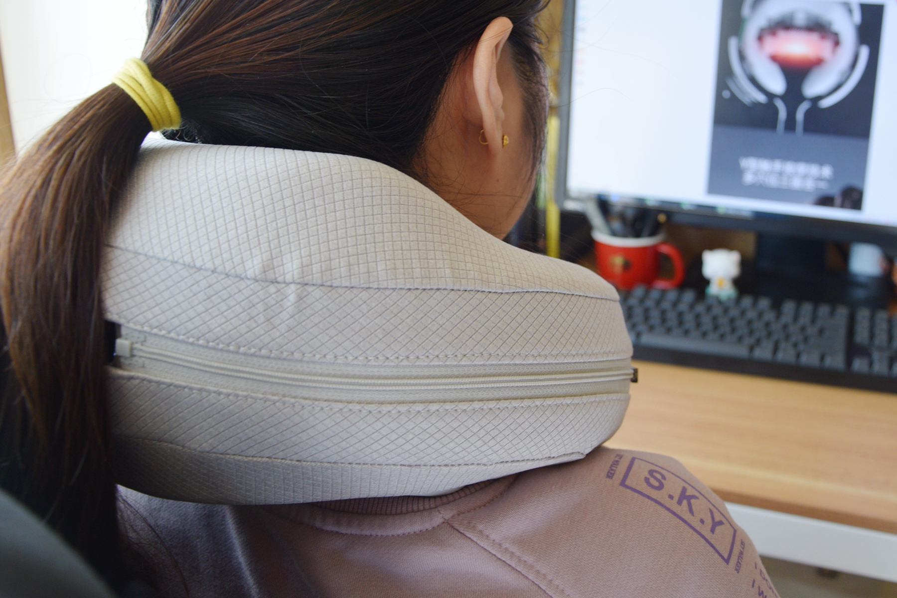 多功能六轮颈椎按摩器测评,倍轻松ineckair颈椎按摩器