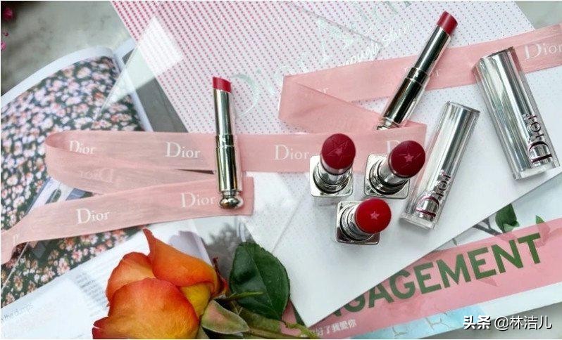 杨幂的枫叶红的口红是什么牌子,杨幂推荐的口红色号